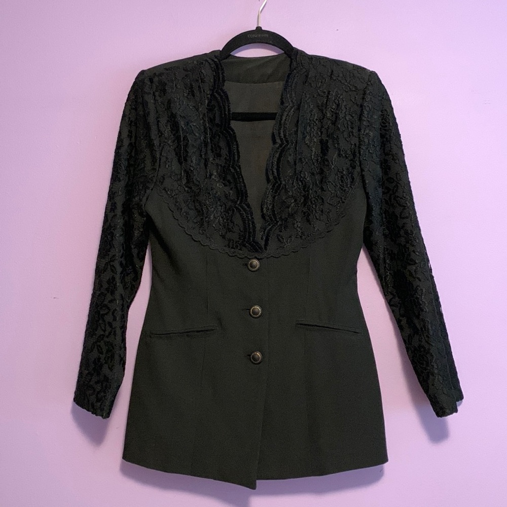 Vintage Blazer with lace detail